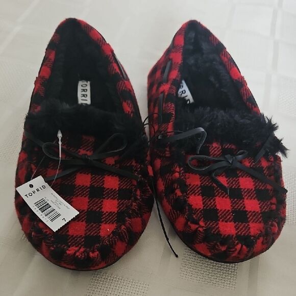 Torrid Red and Black Checkered Moccasin Slippers - Picture 14 of 16